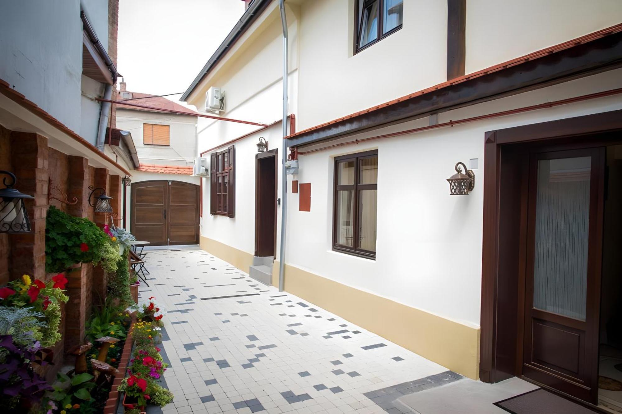 Cochet House Sibiu Aparthotel Kültér fotó